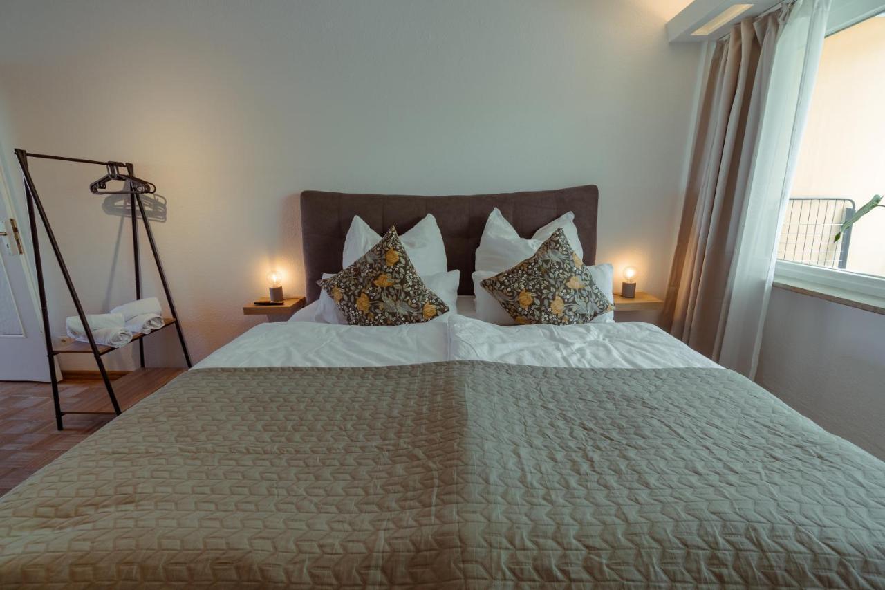 Oberesslingen Studio Apartment Mit Parkplatz מראה חיצוני תמונה